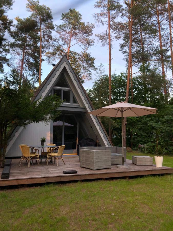 Ferienhaus Reetdach 1300qm Privatgrundstück Bootssteg Templin Lübbesee Uckermark Erholung pur Seenplatte Petersdorf  Exterior foto
